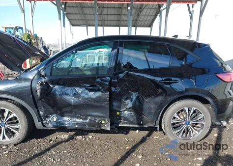 2022 Ford Escape Se z USA, uszkodzony, nr VIN 1FMCU0G66NUB89650